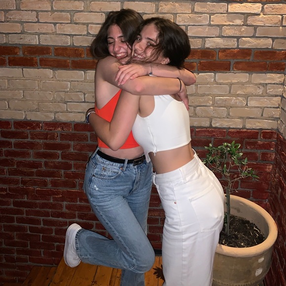 Meet your Posher, Isabel - Picture 2 of 5